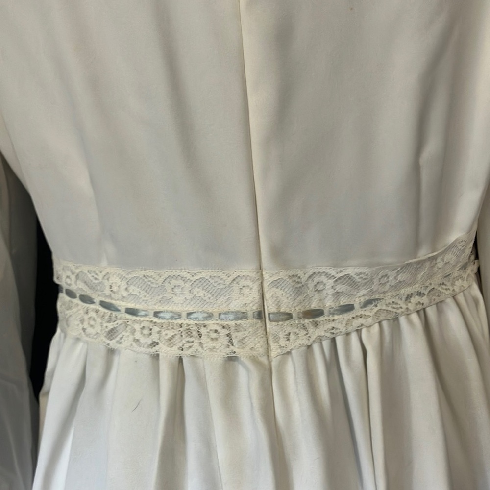 Vintage Handmade 1970s Edwardian Style Wedding Dress with Lace Bow - Picture 12 of 16
